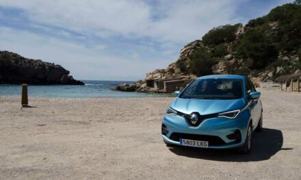 Ibiza sobre ruedas de la mano de Moto Luis Rent a Car